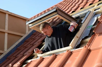 Pose de fenêtres de toit Velux à Foucherans